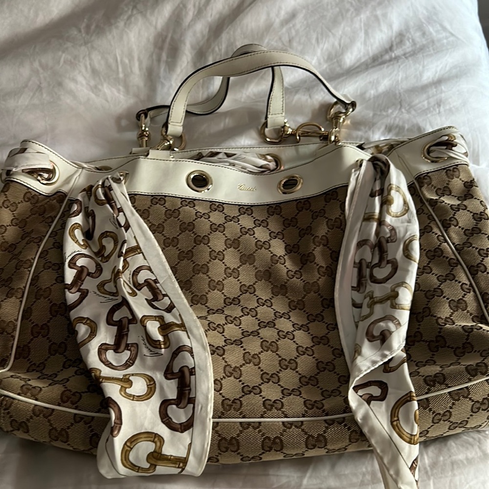 Authentic Gucci Tote bag.